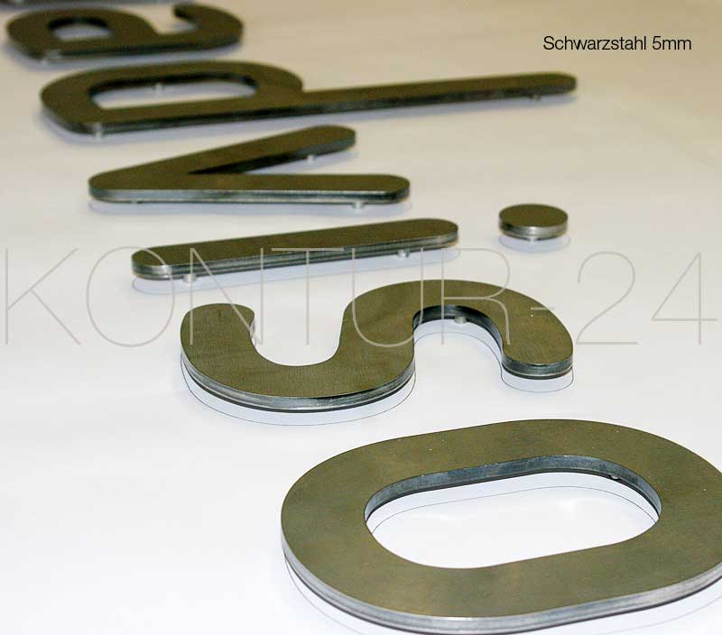 Bündel Alte Rostige Metall-Buchstaben 3D Übertragen Lizenzfreie